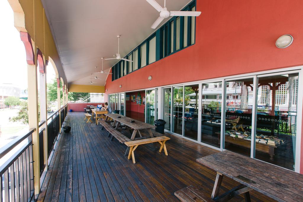 Global Backpackers Cairns Central ภายนอก รูปภาพ